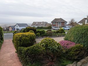 Photo 27- click for photo gallery